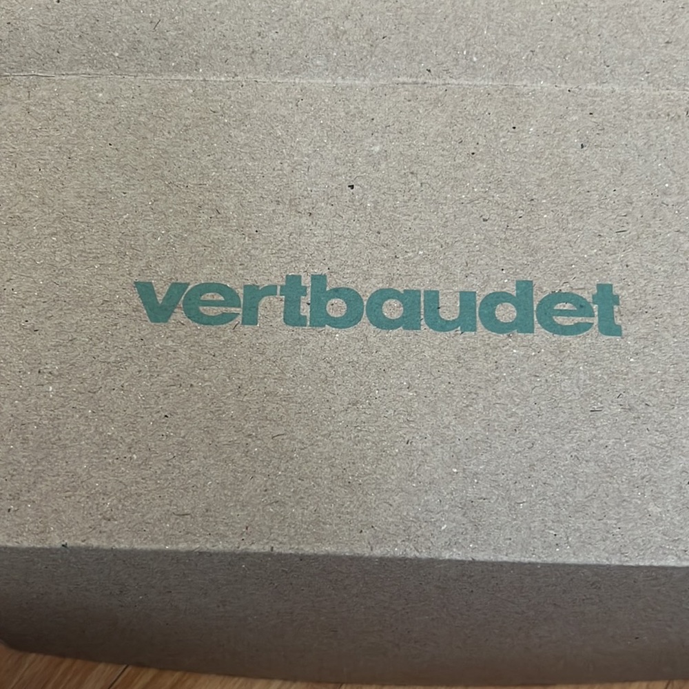 Gold Gladiator sandals - Picture 7 of 9